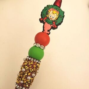 Handmade The Grinch Cindy Lou Who Beaded Silicone Focal Bead Rhinestone Pen